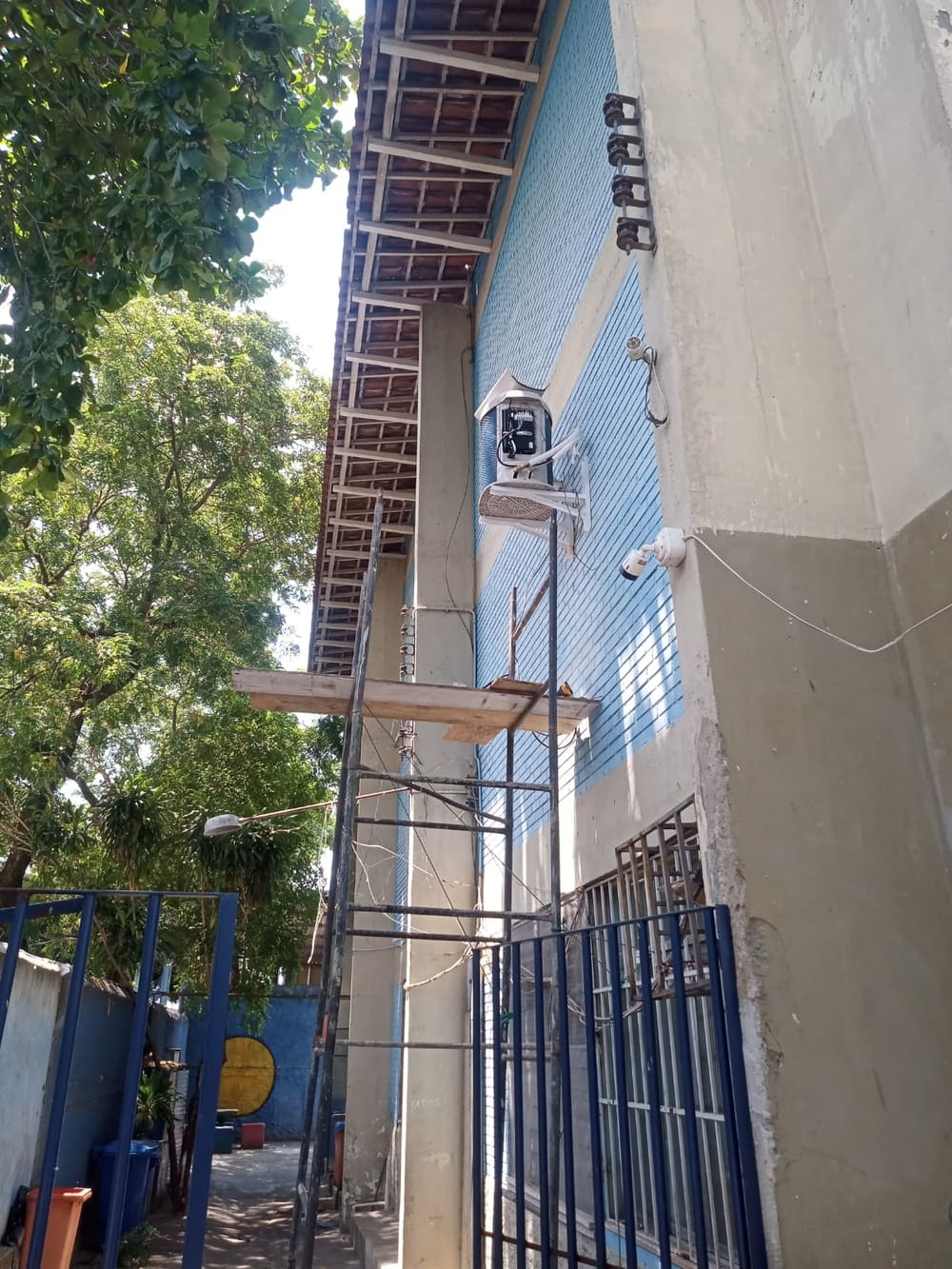 Detalhe de instalação de ar condicionado